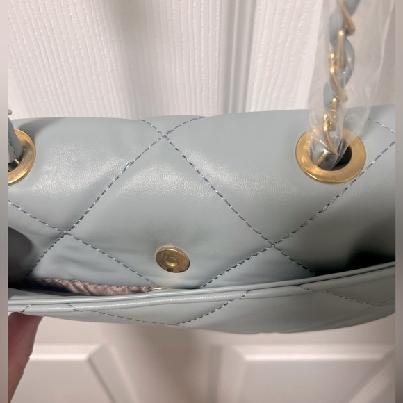 New Dusty Blue Rectangular Quilted Chain Strap Clasp Bag - Picture 4 of 8